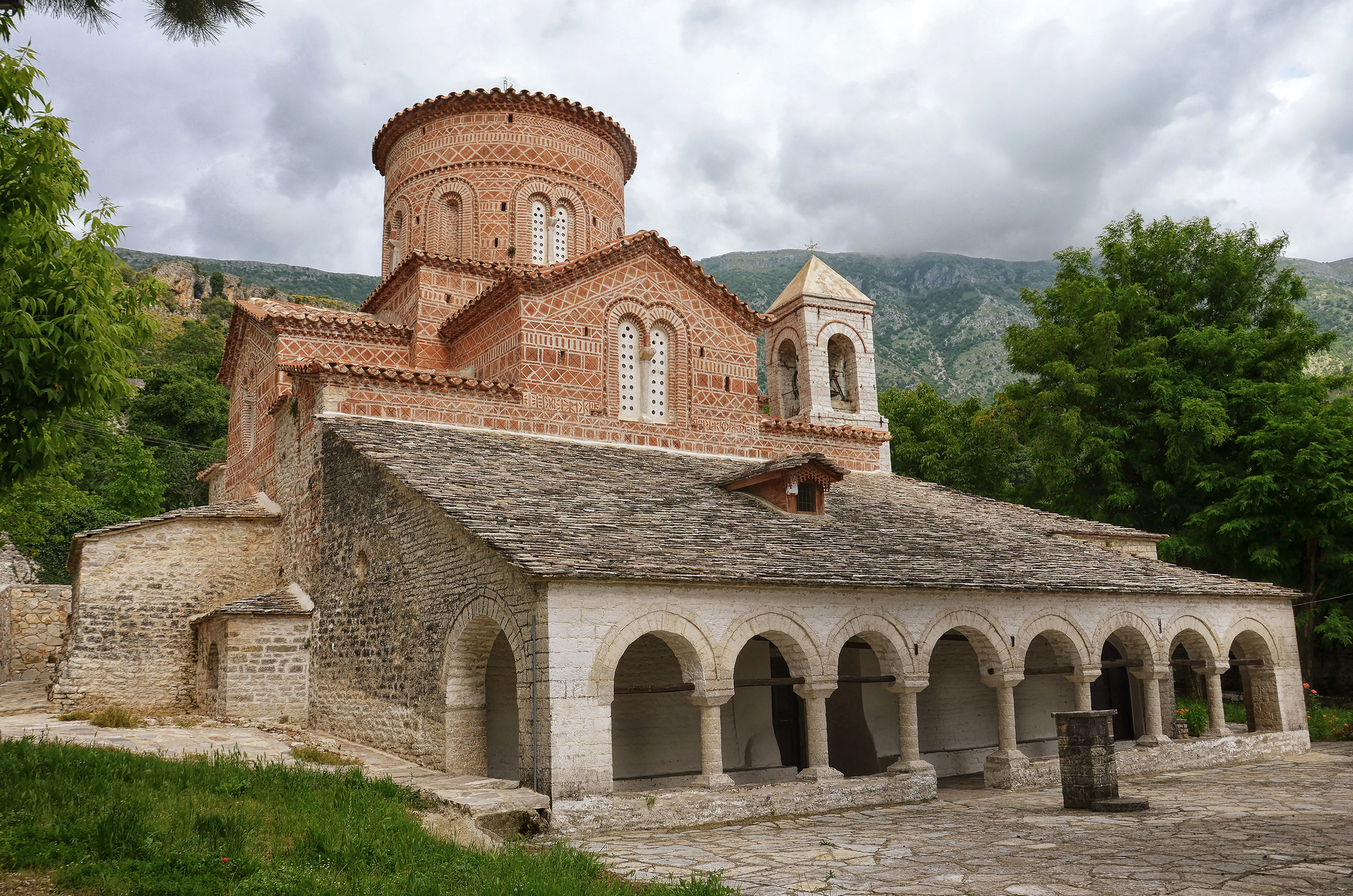 Labova of the Cross - Visit Albania